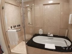 -广州富力丽思卡尔顿酒店