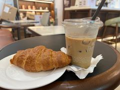 轻野轻椰拿铁-Peet's Coffee皮爷咖啡(新天地黑标店)