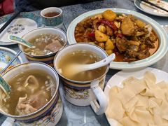 -汗腾格里·风味餐厅(新疆驻京办店)