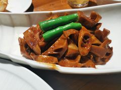 上海油焖笋-金枝玉叶上海人家食府(三里河店)