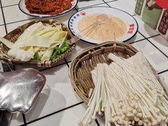 -喜悦小串丹东小黄牛海鲜烧烤大排档(民主广场店)