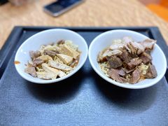 -松树干拌面店