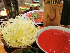 -周小明火锅(黑金冠社区店)