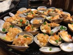 辣炒花甲-何师烧烤·香辣蟹·川菜·30年老品牌(太古里旗舰店)