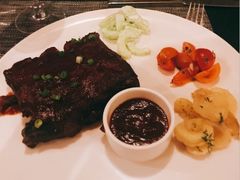 -WOLFGANG PUCK KITCHEN & BAR(迪士尼小镇店)