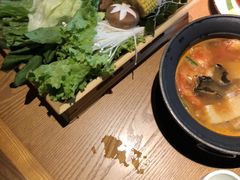 -呷哺呷哺(融创茂店)