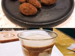 巧克力杏仁-半山腰·云南菜(侨福芳草地店)