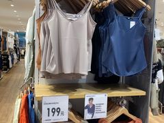 -优衣库(邢台世贸天街店)