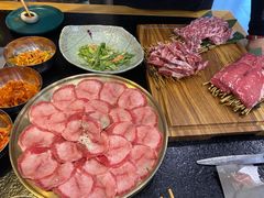 -臻牛烤肉