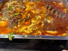 -老街烧烤大排档·地道湖北菜·龙虾馆(汉口火车站店)