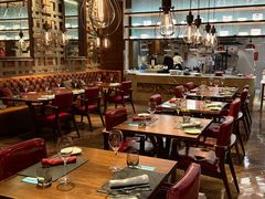 -恰餐厅及酒吧 CHAR Bar & Grill (北京丽都皇冠假日店)