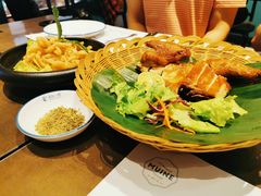 越南古法烧鸡-美奈小馆·越南料理(中航城君尚购物中心店)
