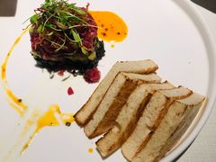 牛肉塔塔配牛油果黑橄榄酱-Solo(衡山路店)