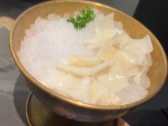 -牛YO寿喜烧·铁板烧和牛火锅自助(市府恒隆店)