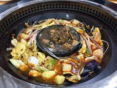 -粘豆包柴火铁锅炖