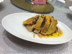 特色葱油鸡-东方明珠老上海8号餐厅(东方明珠广播电视塔店)