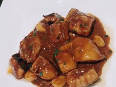 红烧野生鮰鱼-老正兴菜馆(福州路店)