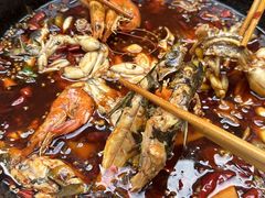 -鸿顺老铁锅美蛙鱼府(解放碑店)