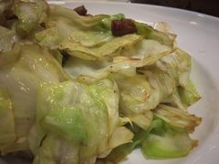 猪油渣炒卷心菜-老吉士(环贸iapm店)