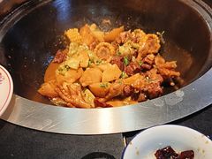 -高家小院铁锅炖大鹅(哈西高铁站店)