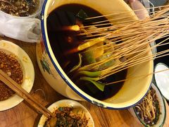 -拈签一笑黄牛肉辣卤串串