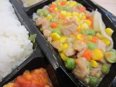 三色肉丁饭-全家便利店(孩儿巷店)