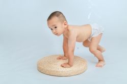 -小熊维尼高端孕婴摄影(清湖金銮店)