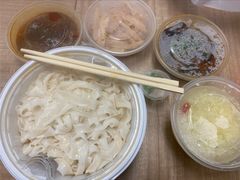 -呷佬·长沙手工米粉(金沙江路店)