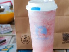 莓莓芝士茉香茶-瑞幸咖啡(三诺智慧大厦店)