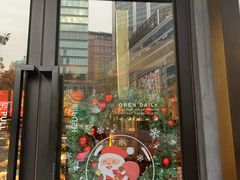 门面-星巴克(西藏路店)