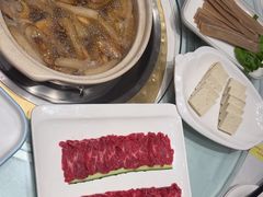 -天宜隆蘑菇宴火锅(石景山旗舰店)