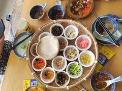 -包整·丝娃娃(一览甲秀楼风景店)