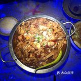 牛蛙够多，生蚝够鲜，布置很海洋