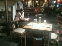 露天位-卞氏菜根香(青羊万达店)