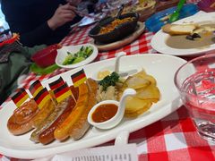 -1886德国汽车餐厅(外滩十六铺码头店)