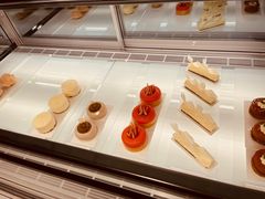 -潮一不贰·法式甜品·生日蛋糕·西式简餐(外滩店)