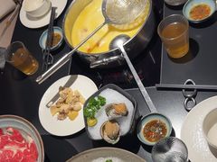 -鲜入唯煮·港式海鲜牛肉火锅(金宝街店)