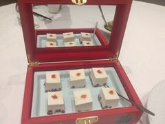 -品海楼·大连海胆锅贴馆(东港店)