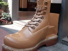 -王府井奥莱临潼小镇(临潼店)