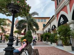 -佛罗伦萨小镇广佛名品奥特莱斯(疏港路店)