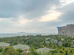 -三亚湾海居铂尔曼度假酒店