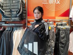 -百年港湾奥特莱斯(香炉礁店)
