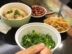 -龙记桂林米粉(国贸一九九五年店)