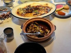 -八府香鸭·啫啫煲(华山路店)