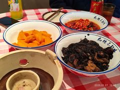 -笨豆腐居民楼菜馆•江西小炒(天津开发区店)