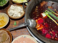 -四小区火锅·巷子里的重庆火锅(花照壁店)