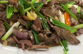 Stir-fried Goose Offal with Ginger and Scallion
