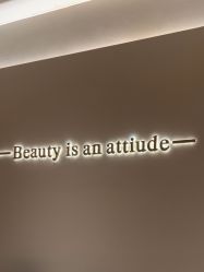 -萱娅美颜美体中心
