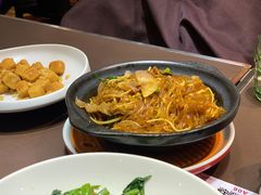 金针菇粉丝肥牛煲-有璟阁港式餐厅(国贸商城店)