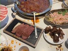 -茅草房·河畔园林火锅